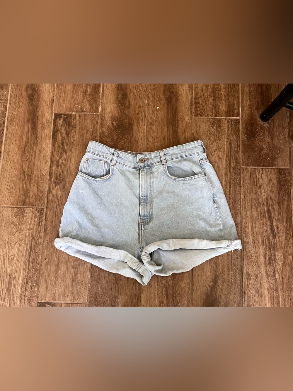 Zara Mom Denim Shorts Sz 10 Rolled Hem Light Wash High Rise - Picture 2 of 7